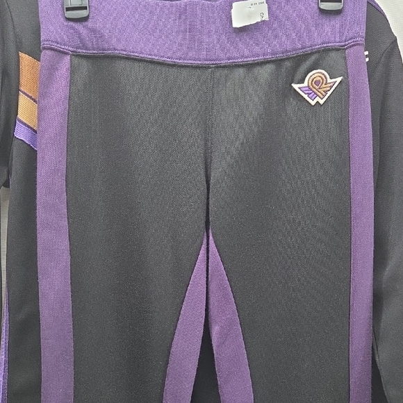 Roots Purple and Black Sporting Goods Apparel - Picture 12 of 15